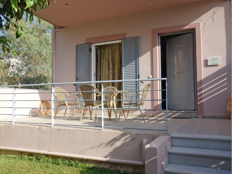 The groundfloor veranda of Holiday Home KORALI